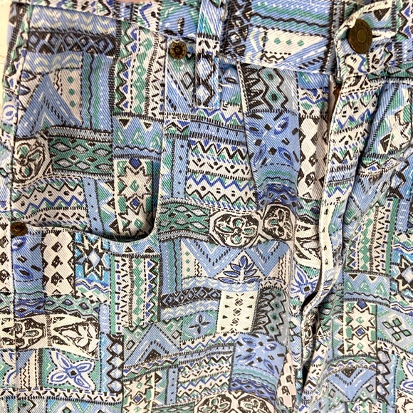 Vintage Abstract High Waist Shorts - Picture 4 of 10